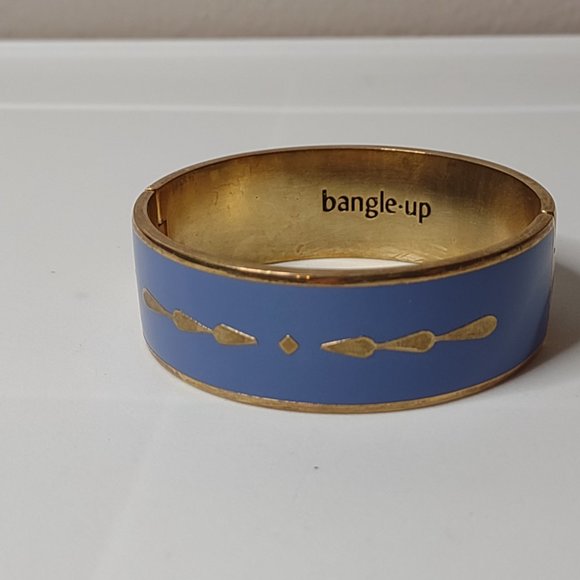 6.5 Inch Distressed Blue And Gold Tone Hinged Bangle - Picture 2 of 11
